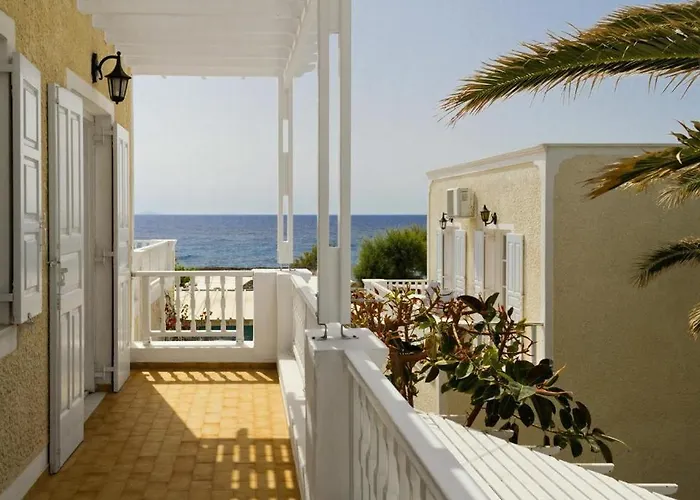 Dolphins Apartmanhotel 3*