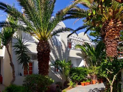 Dolphins Apart-hotel 3*