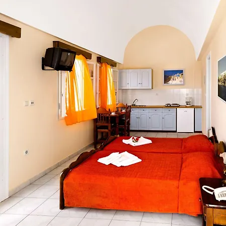 Dolphins Apart Otel 3*