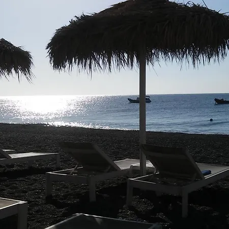 Dolphins Kamari (Santorini)