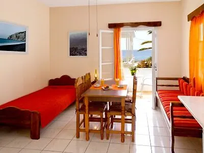 Apart Otel Dolphins 3*