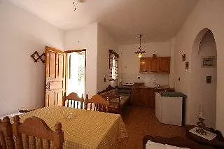 Aparthotel Dolphins 3*