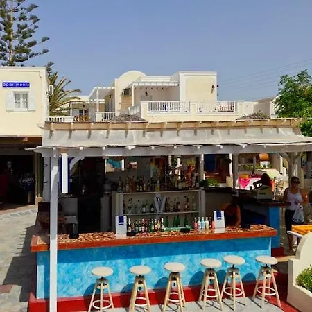 Dolphins Aparthotel 3*