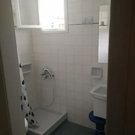 Dolphins Aparthotel 3*