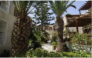 دولفينز 3* Kamári